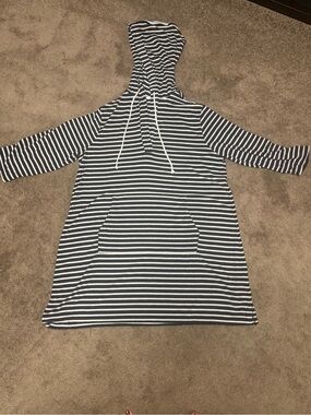 Lands End Striped Hooded Coverup- Navy & White - NWT